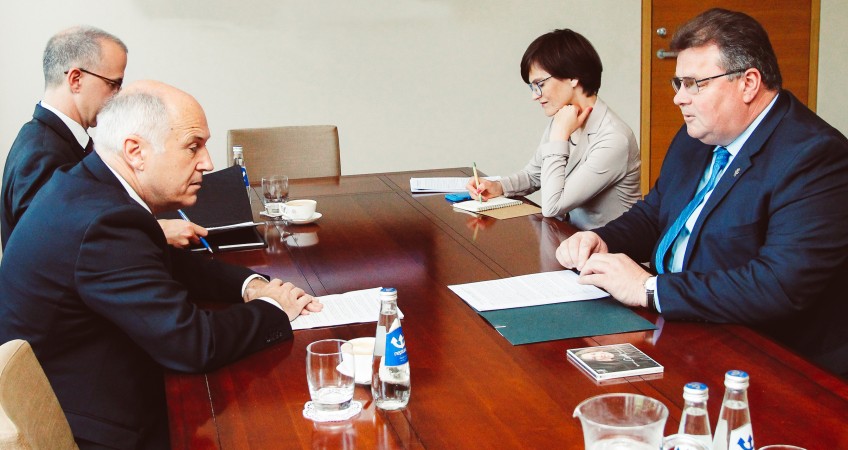 Високи представник Инцко са литванским министром иностраних послова Линкевичиусом (извор: МИП Републике Литваније)