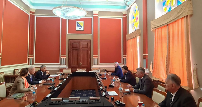 Outgoing PDHR/Brčko Supervisor Scanlan and his successor Jonathan Mennuti meet Brčko Mayor Esed Kadrić, Deputy Mayor Anto Domić, District Assembly Speaker Siniša Milić, and Deputy Speaker Ivo Filipović