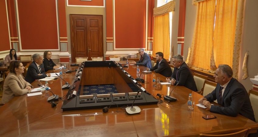 PDHR/Brčko Supervisor Jonathan Mennuti meets Brčko Mayor Esed Kadrić, Deputy Mayor Anto Domić, District Assembly Speaker Siniša Milić, and Deputy Speaker Ivo Filipović