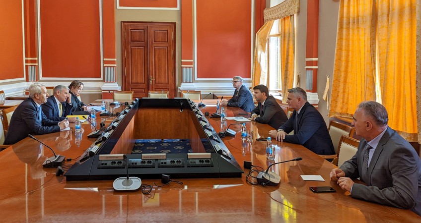 PDHR/Brčko Supervisor Mennuti meets Brčko Mayor Esed Kadrić, Deputy Mayor Anto Domić, District Assembly Speaker Siniša Milić, and Deputy Speaker Ivo Filipović